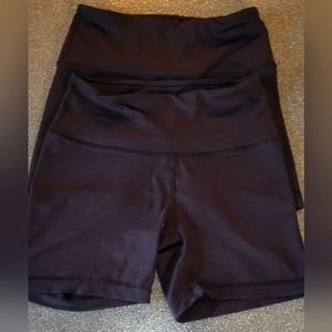 2 pairs 90 degree bike shorts